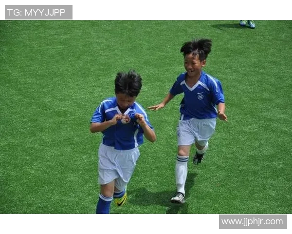 饺子皮足球明星的奇幻之旅：从厨房到绿茵场的美味传奇